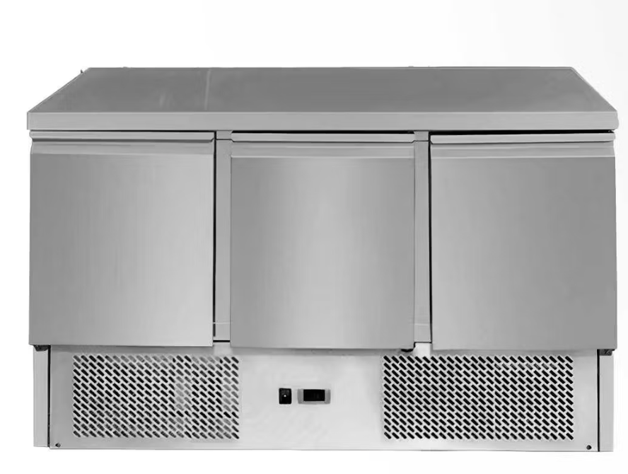 Mesa Bajo Mostrador Compacta Refrigerada 3 Puertas 1360x700mm sin Peto Gasfrit GF064 hostelería profesional