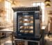 Horno panadería Unox BAKERTOP con panes recién horneados obrador