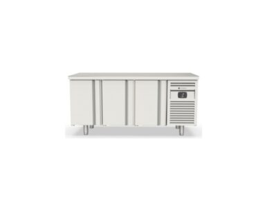 Mesa Fría Central GN 1/1 Pasante 399 L CORECO MFCG-200 - 3 Puertas