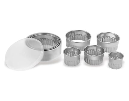 Caja de 8 cortapastas redondos rizados de acero inoxidable