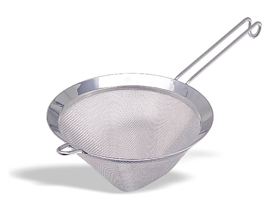 Colador cónico en acero inox con luz de malla de 0.7 mm Colador cónico en acero inox con luz de malla de 0.7 mm
